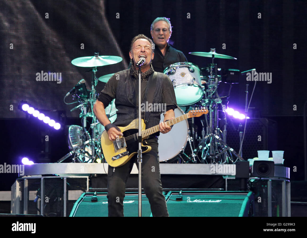 Manchester, UK. 25th May, 2016. Bruce Springsteen and the E Street Band Performing on the 'River World Tour' at Manchester Etihad Stadium Credit:  Ernie Pollard/Alamy Live News Stock Photo