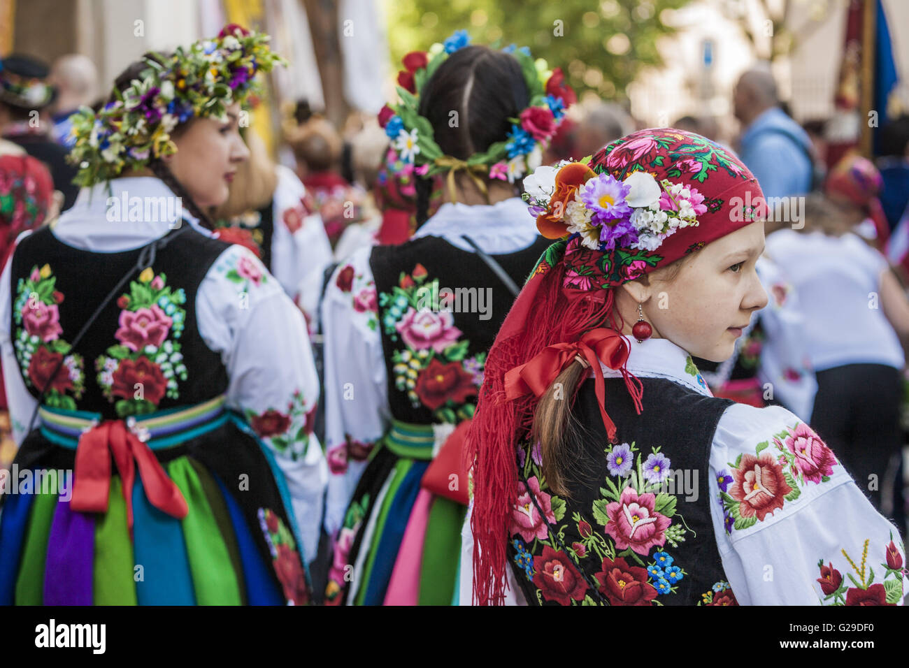 Polish girls in traditional costumes hi-res stock photography and ...