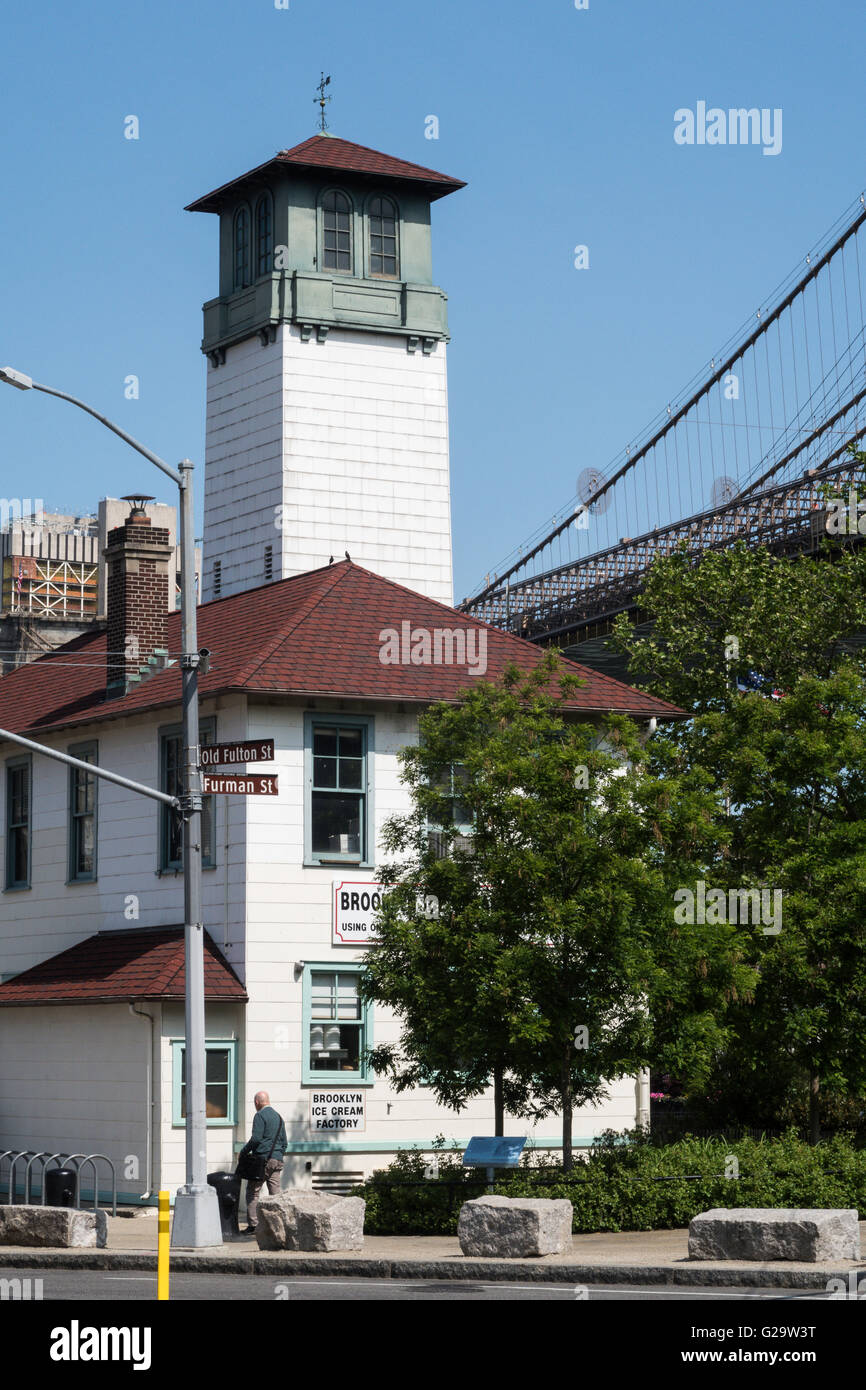 Brooklyn Ice Cream Factory, Brooklyn, New York, USA Stock Photo Alamy