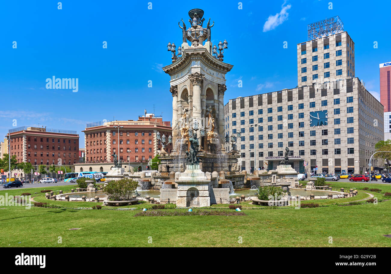Plaça d'Espanya, also known as Plaza de España in Spanish, is one of Barcelona's most important