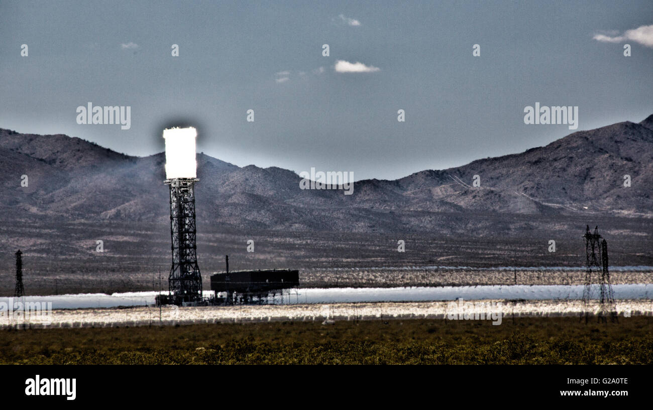 Solar thermal power plant hi-res stock photography and images - Alamy