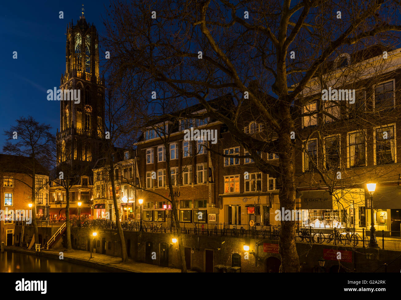 Utrecht at night, Donkere Gaard, Gaardbrug, Dom, Church, Houses, canal and restaurants. Stock Photo