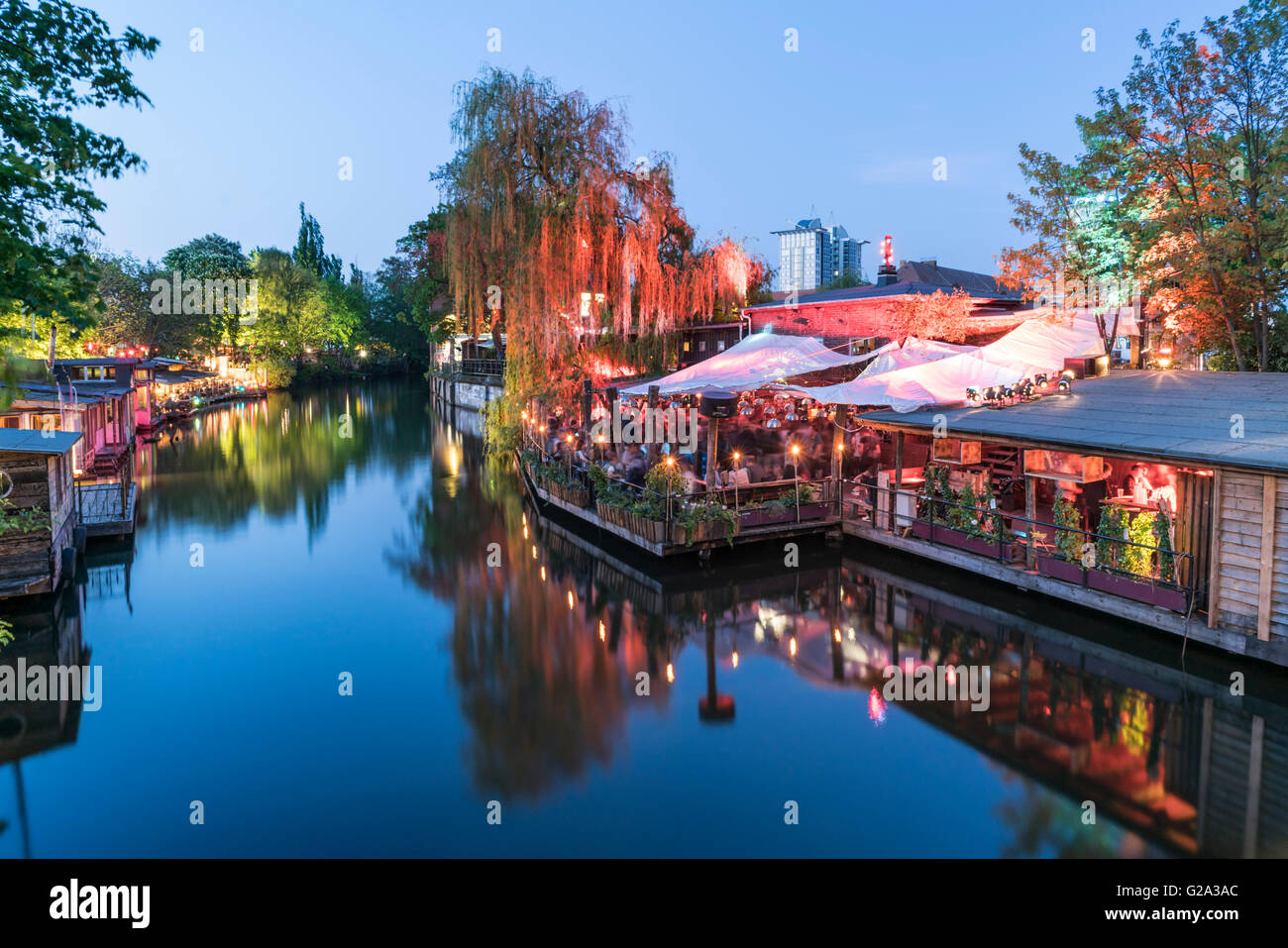 Clubs at Spree Canal, Freischwimmer, Club der Visionaere, beach bar, Kreuzberg, Berlin Stock Photo