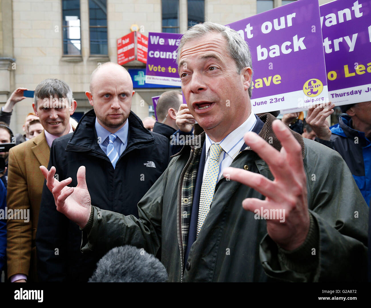 Ukip leader Nigel Farage at Northumberland Street, Newcastle, during his Ukip's referendum bus tour. Stock Photo