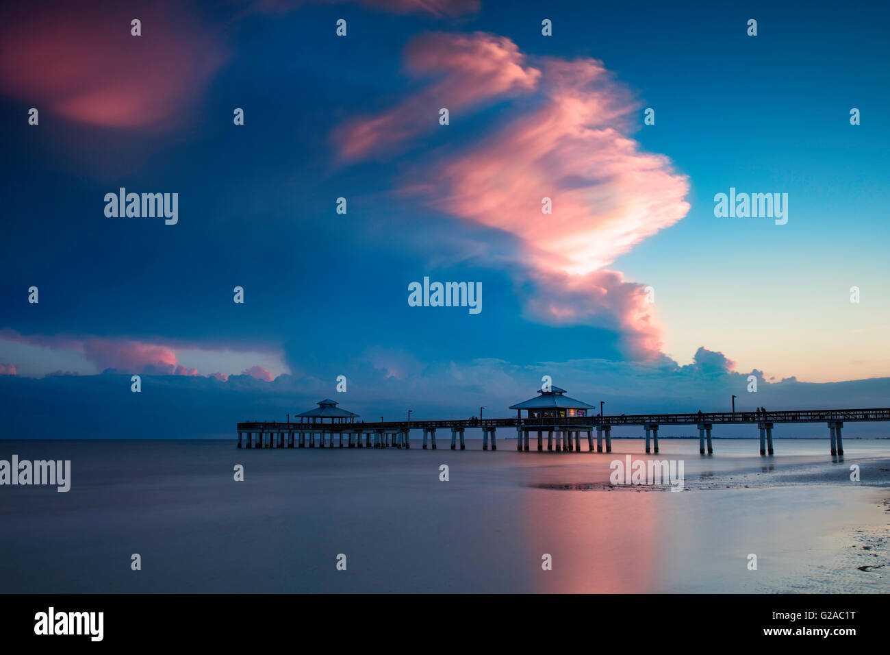 Spring evening at the Ft. Myers Beach Pier, Ft. Myers, Florida, USA Stock Photo