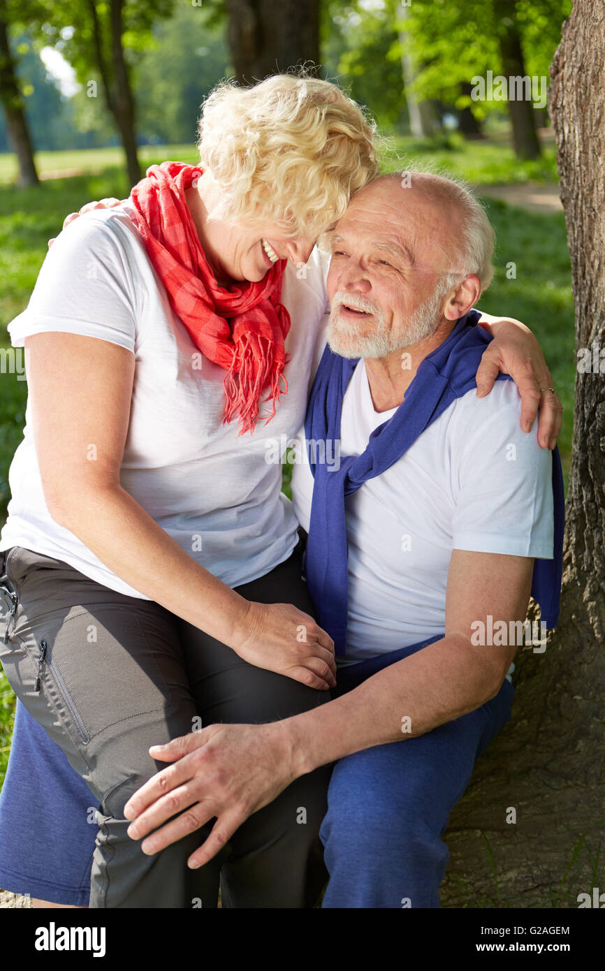 Woman sitting on man lap hi-res stock photography and images - Alamy