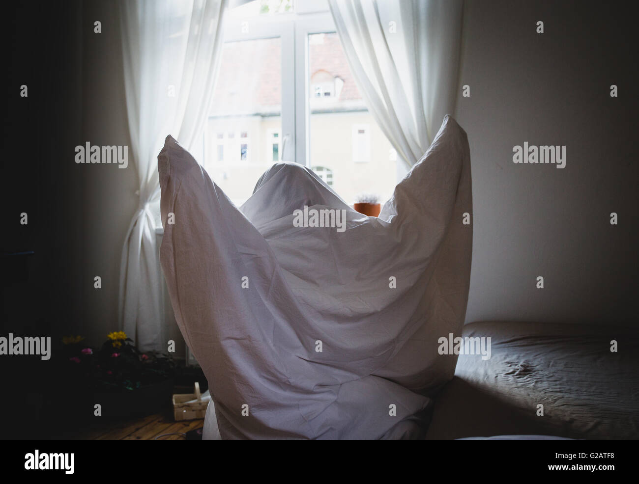 Bed sheet ghost hires stock photography and images Alamy