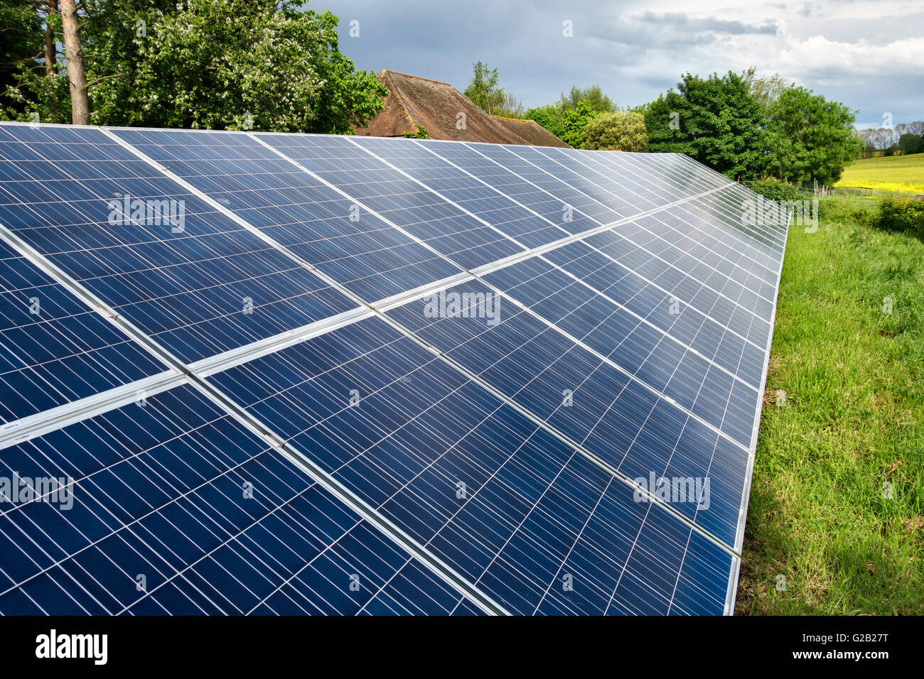 Solar Farm Uk High Resolution Stock Photography And Images Alamy