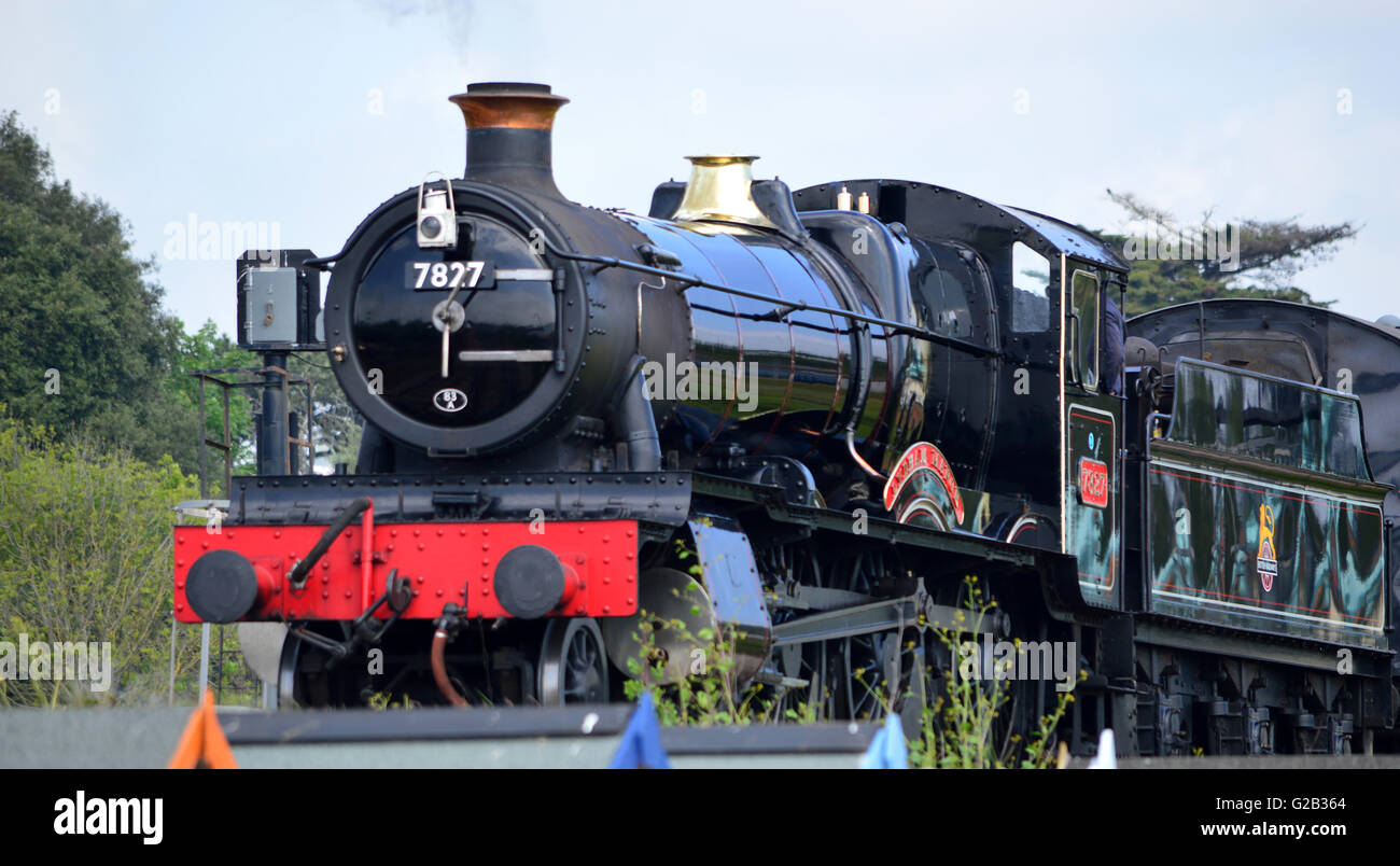 Lydham Manor Steam Engine No.7827, leaving Goodrington/Paignton Station, Torbay, Devon, England Stock Photo