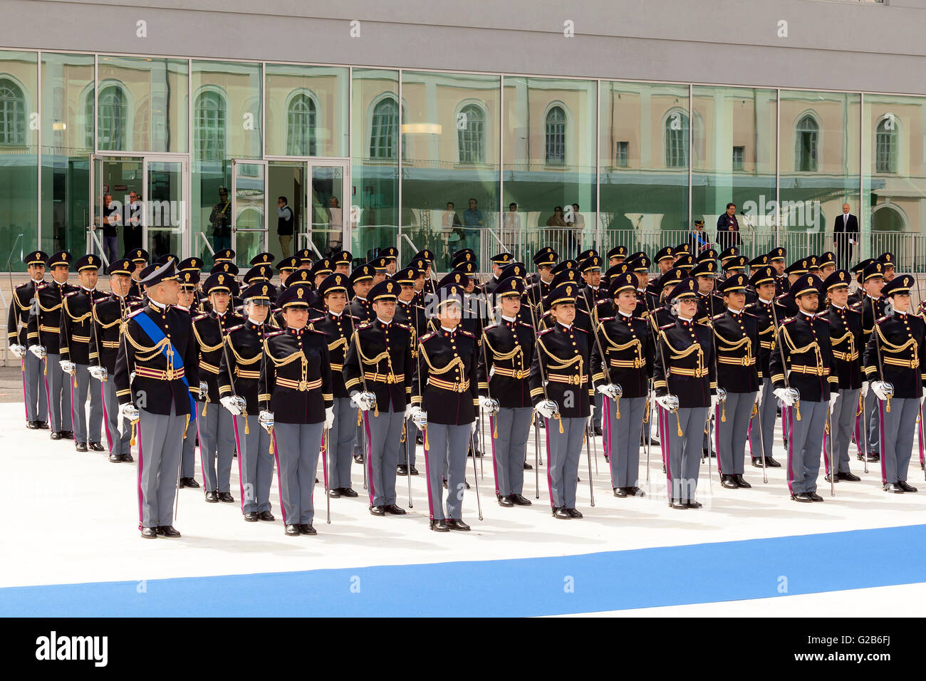 Full uniform hi-res stock photography and images - Alamy