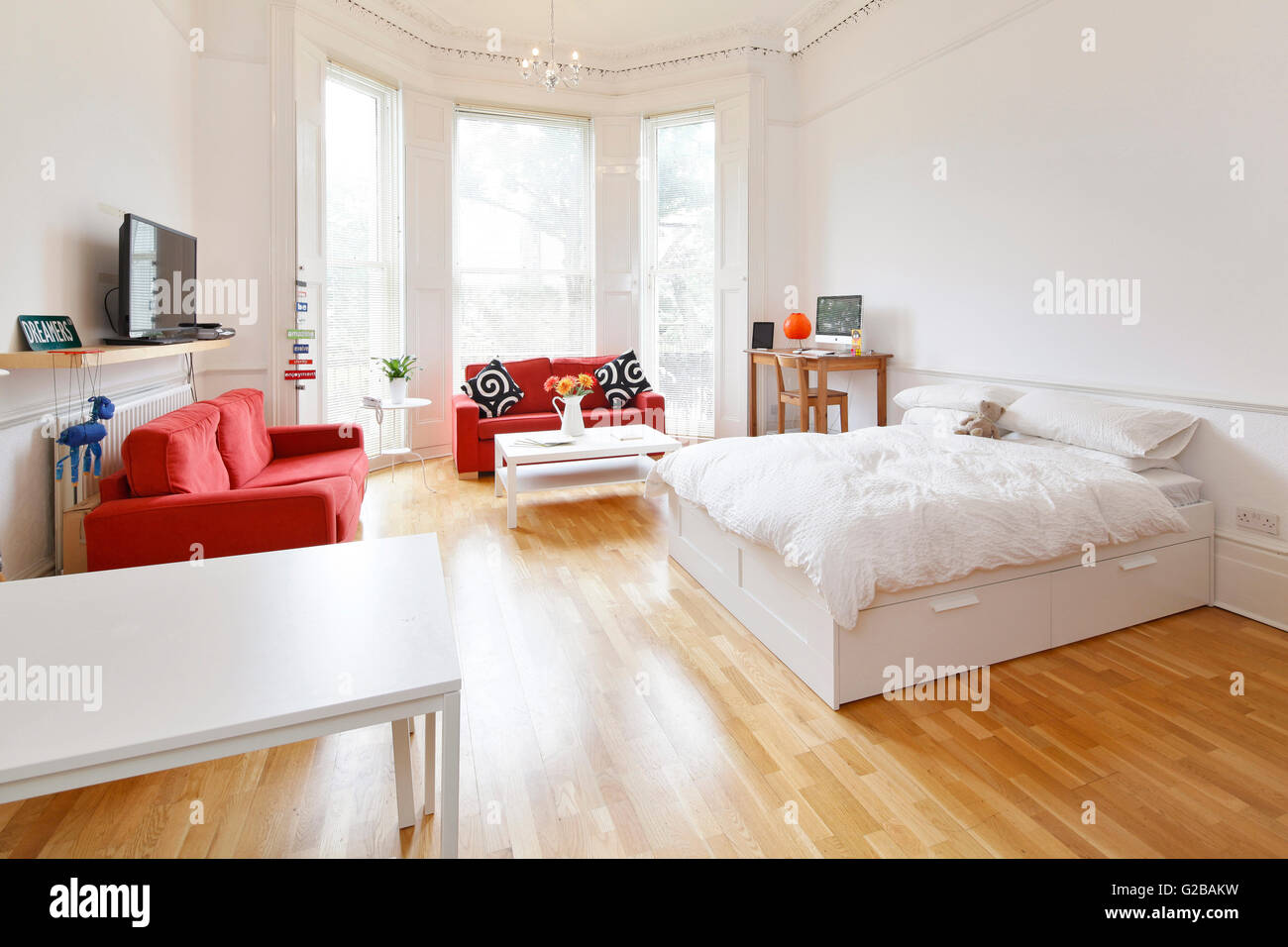 Pembridge Square Notting Hill View Of A Spacious Modern