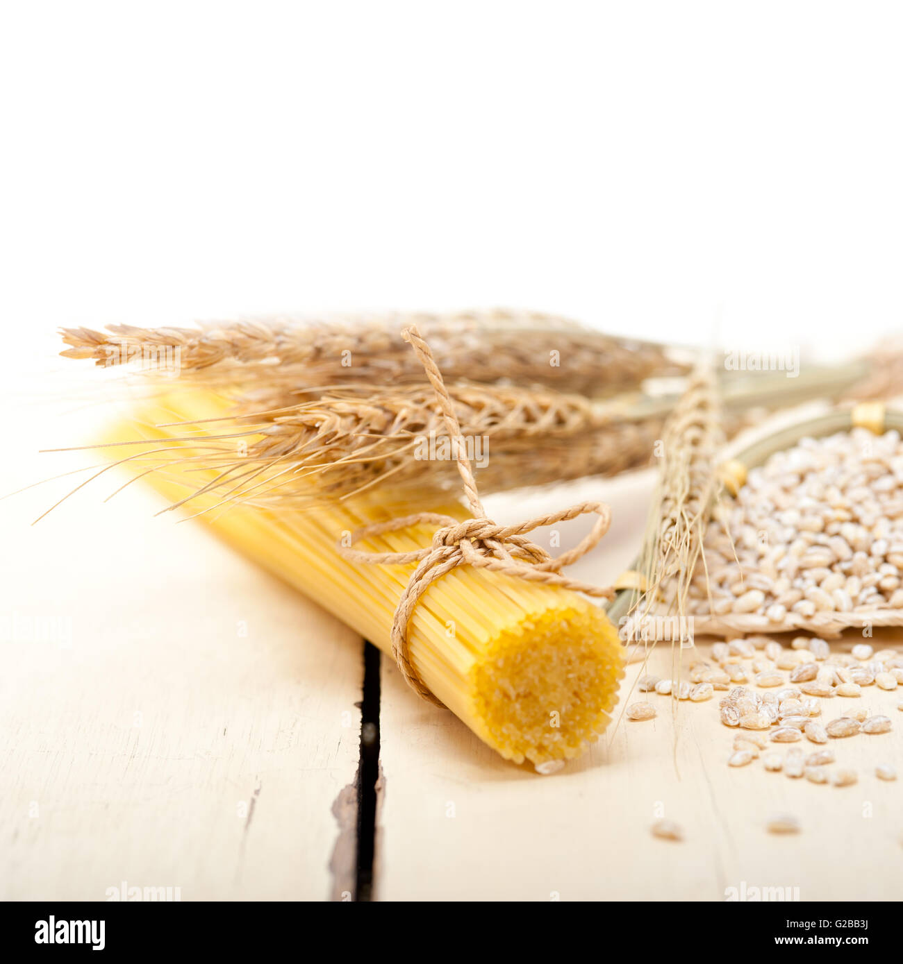 organic Raw italian pasta and durum wheat grains crop Stock Photo - Alamy