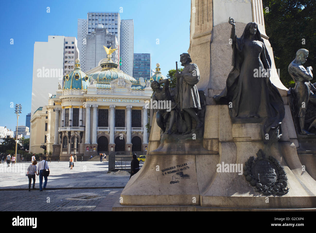 Monument and Teatro Municipal in Praca Floriano (Floriano Square ...
