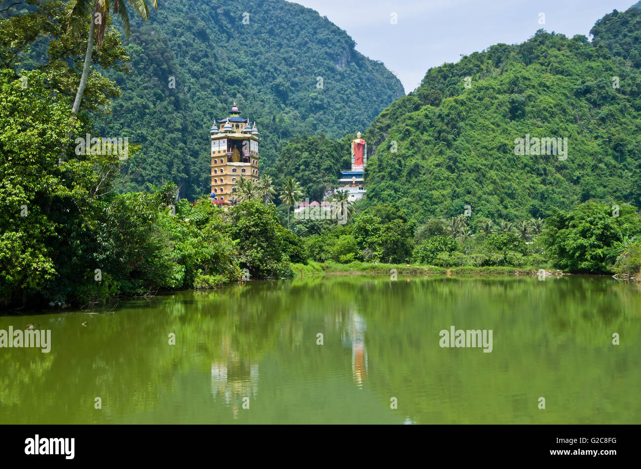 Tambun Tibetian Buddhist Temple, Perak - Tambun Tibetian Temple, also known as Jingang Jing She by the locals, is surrounded by magnificent perimeters Stock Photo