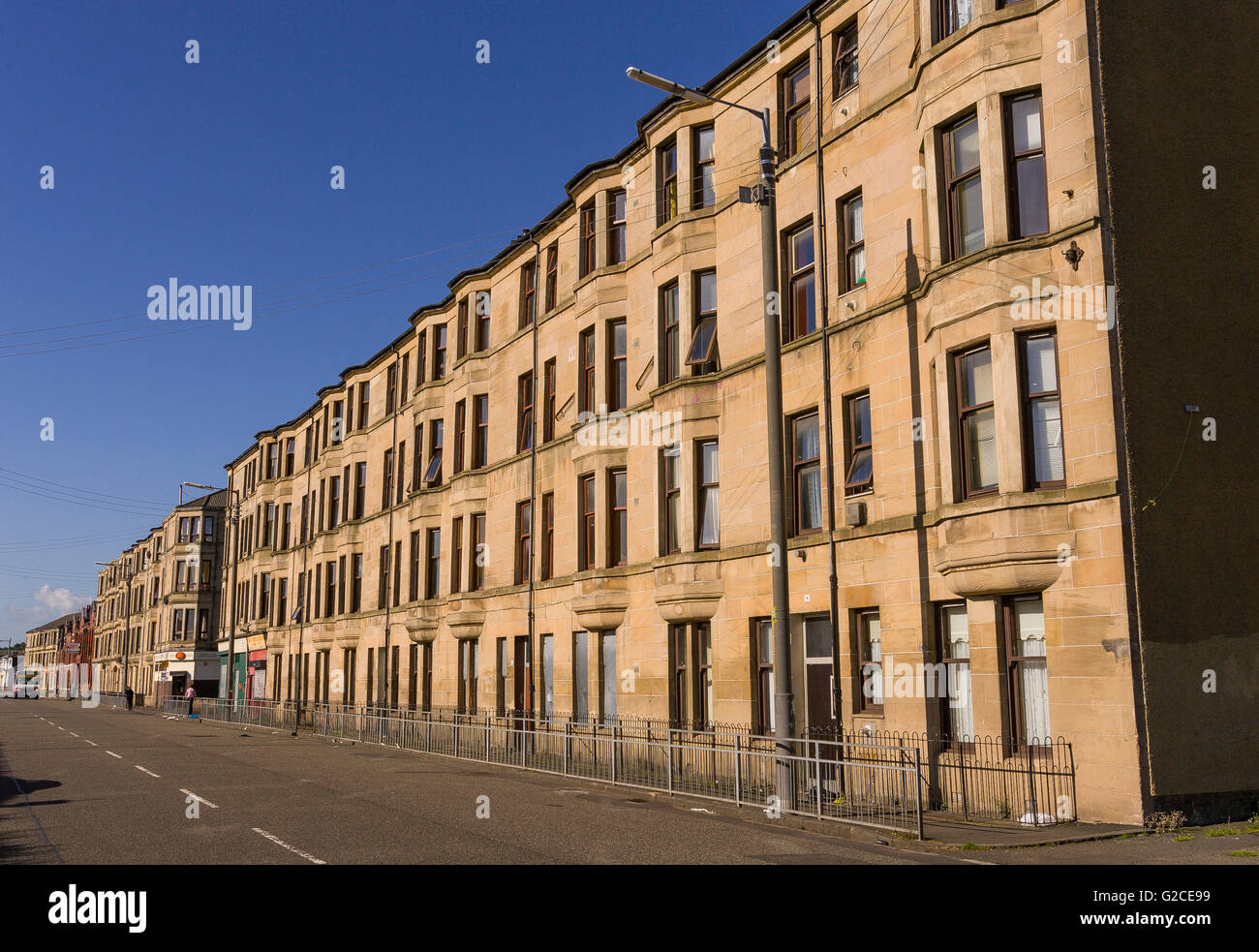 GLASGOW, SCOTLAND Apartment buildings in Govan Stock Photo Alamy
