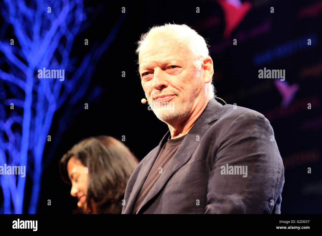 Hay Festival - Friday 27th May 2016 - Guitarist Dave Gilmour and his novelist lyricist wife Polly Samson on stage at Hay Festival on the second evening to talk their about their latest album Rattle That Lock. Stock Photo