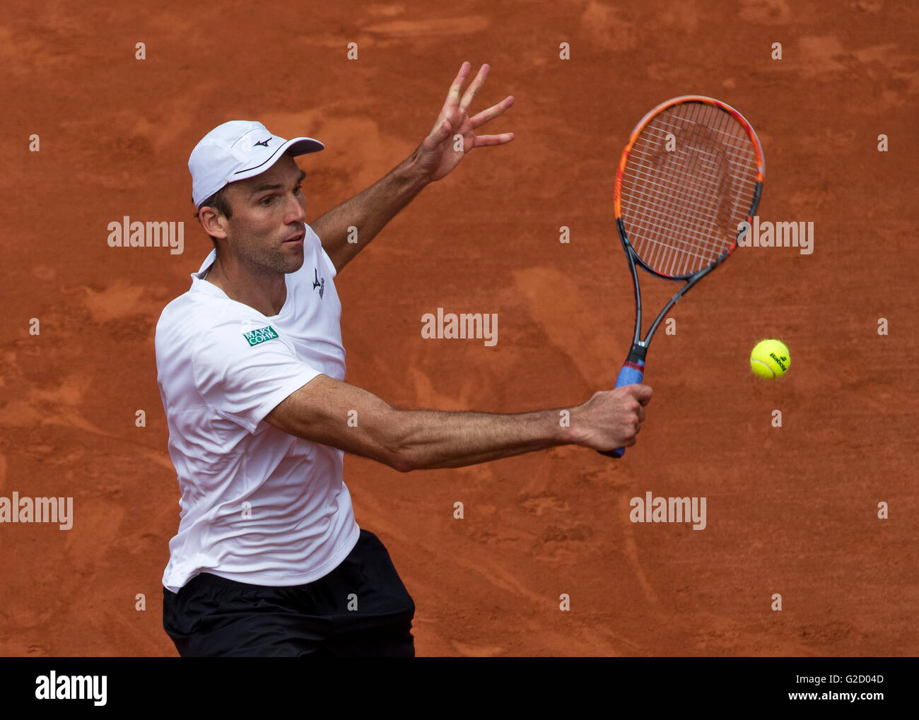 Paris, France.  27th  May, 2016. Tennis, Roland Garros, Ivo Karlovic ((CRO) in his match against Andy Murray (GRB)  Credit:  Henk Koster/Alamy Live News Stock Photo