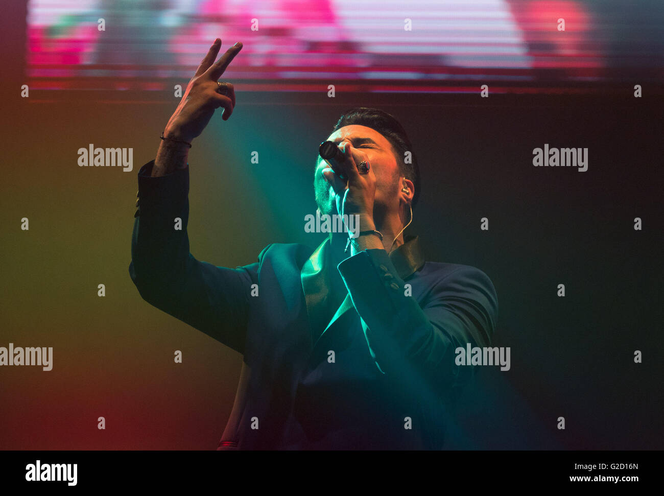 Naples, Italy. 26th May, 2016. Tony Colombo Italian singer originally from Sicily performs at Palapartenope theater napoli for 'SuperConcerto'. The event was attended by many Opsite, including: Monte Francesco, Cecilia & Belen Rodriguez. © Ernesto Vicinanza/Pacific Press/Alamy Live News Stock Photo