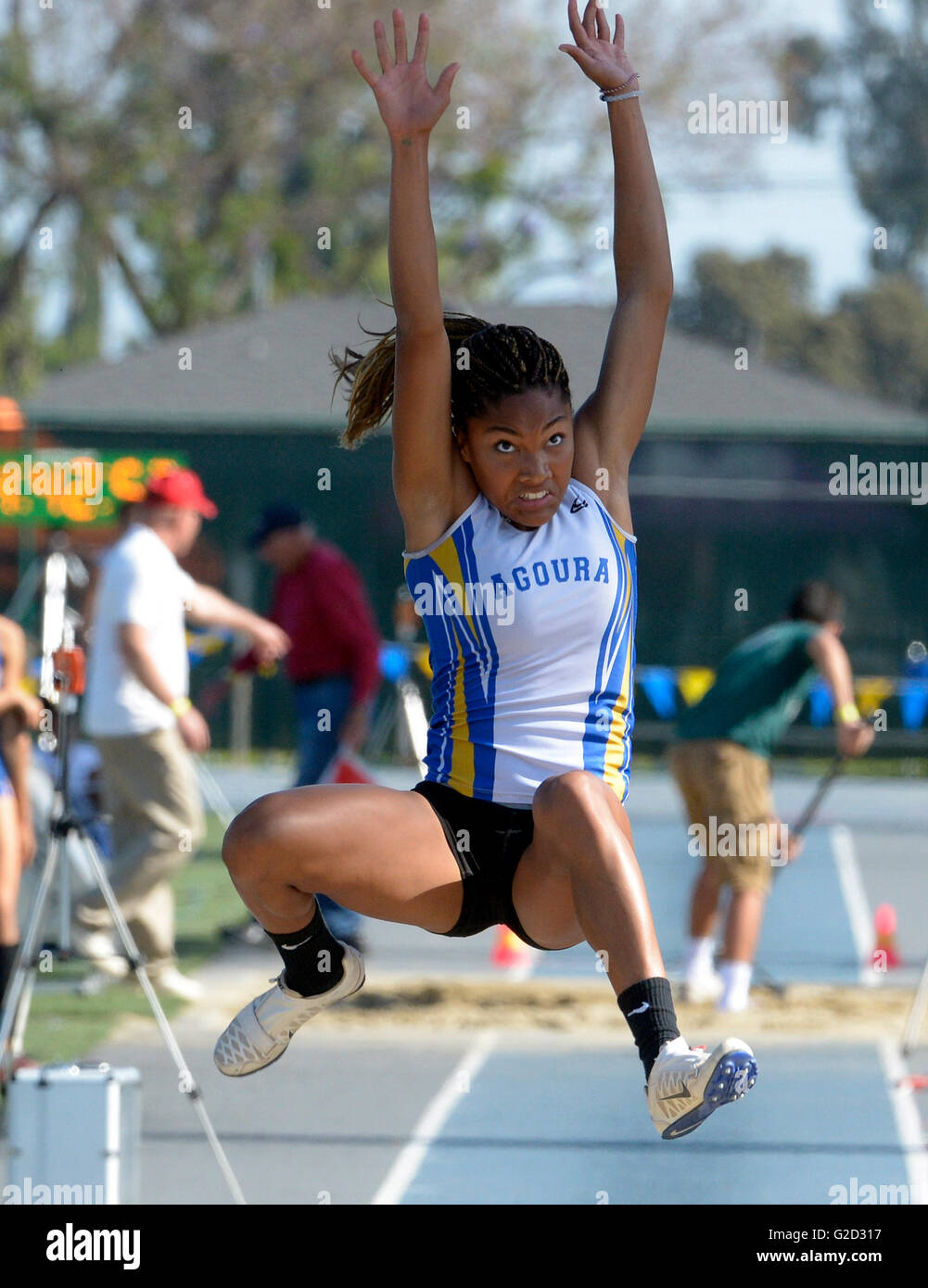 Norwalk, California, USA. 27th May, 2016. Agoura's Tara Davis wins the