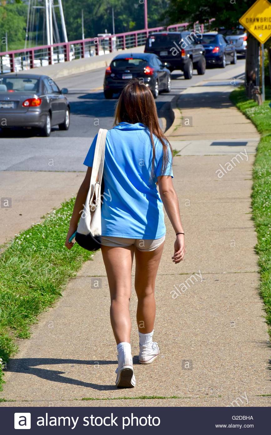 Woman Wearing Short Shorts Stock Photos & Woman Wearing Short Shorts Stock Images - Alamy