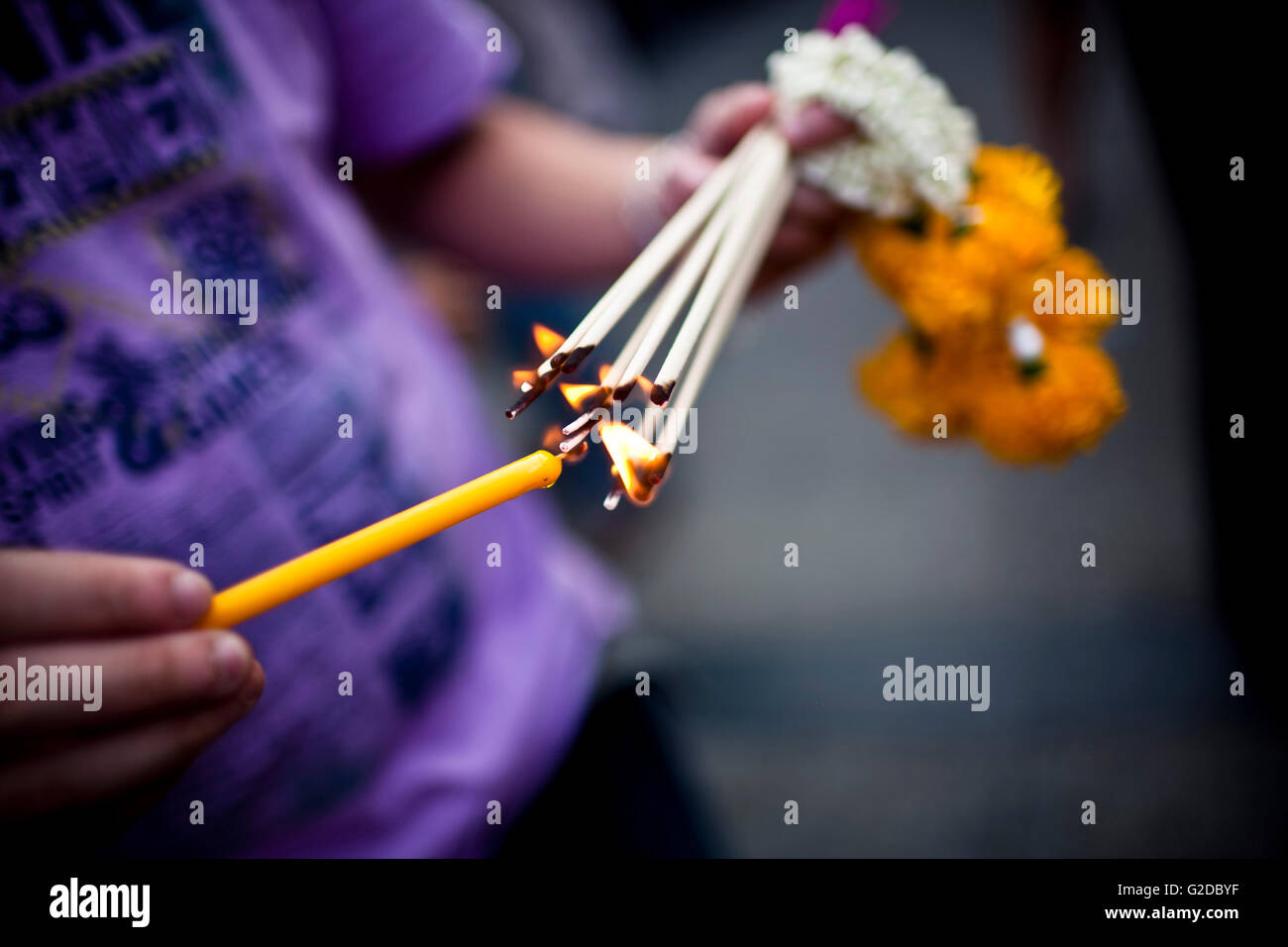 Incense burning tradition hi-res stock photography and images - Alamy