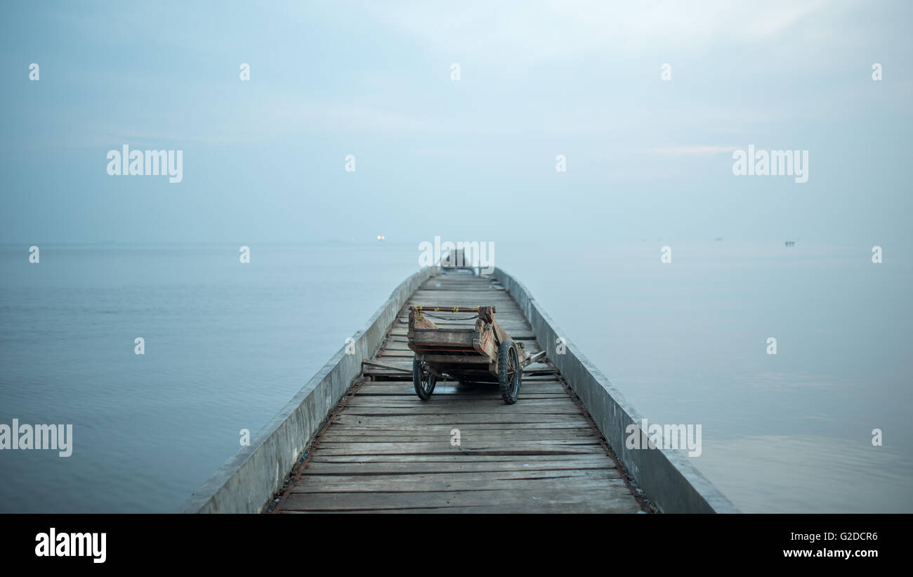 Abandoned jetty hires stock photography and images Alamy