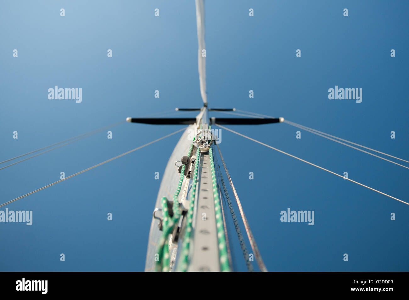 Halyards hires stock photography and images Alamy