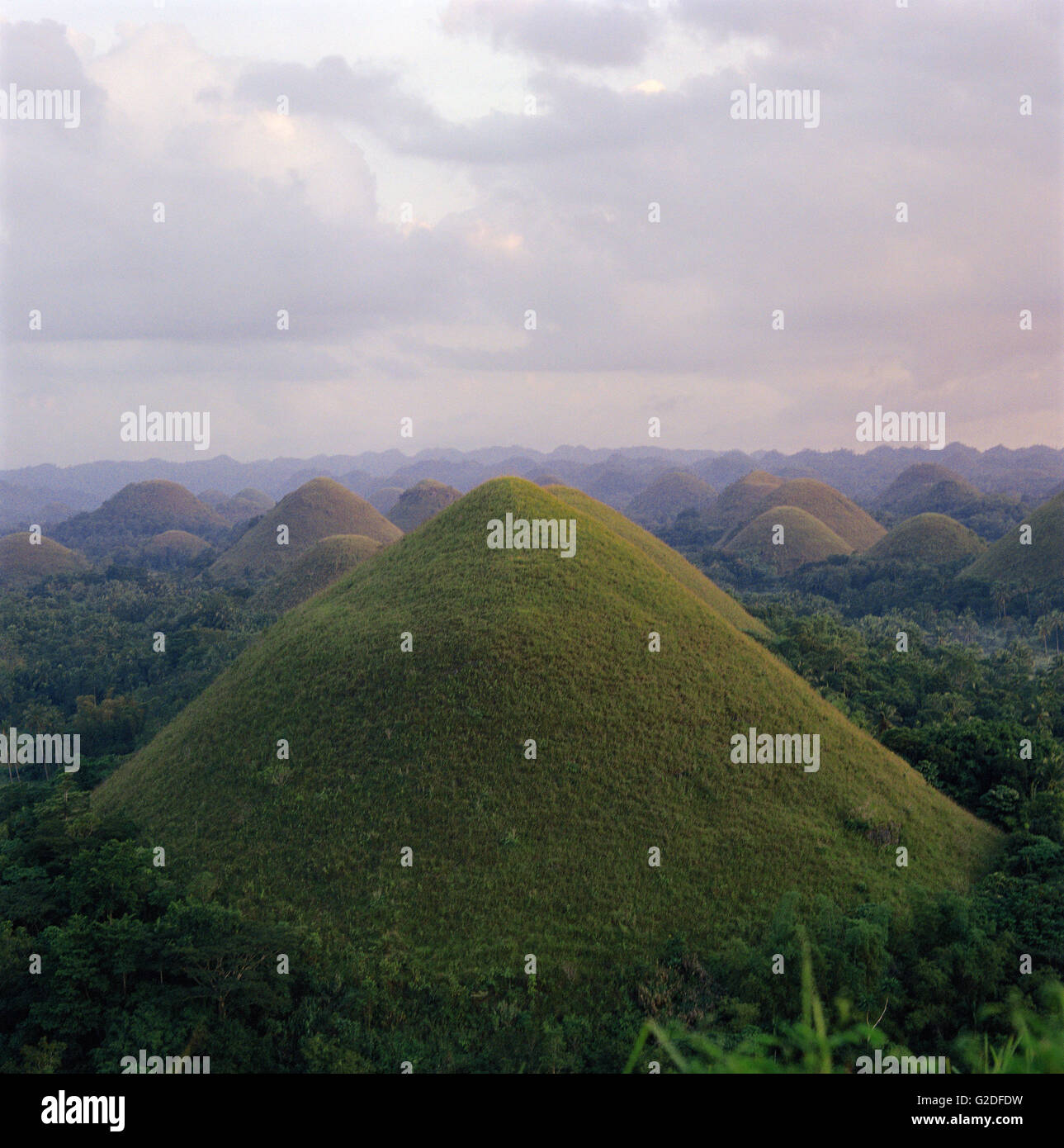 Chocolate Hills Color Stock Photo Alamy