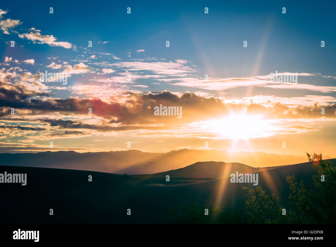 Death valley sun flare hi-res stock photography and images - Alamy