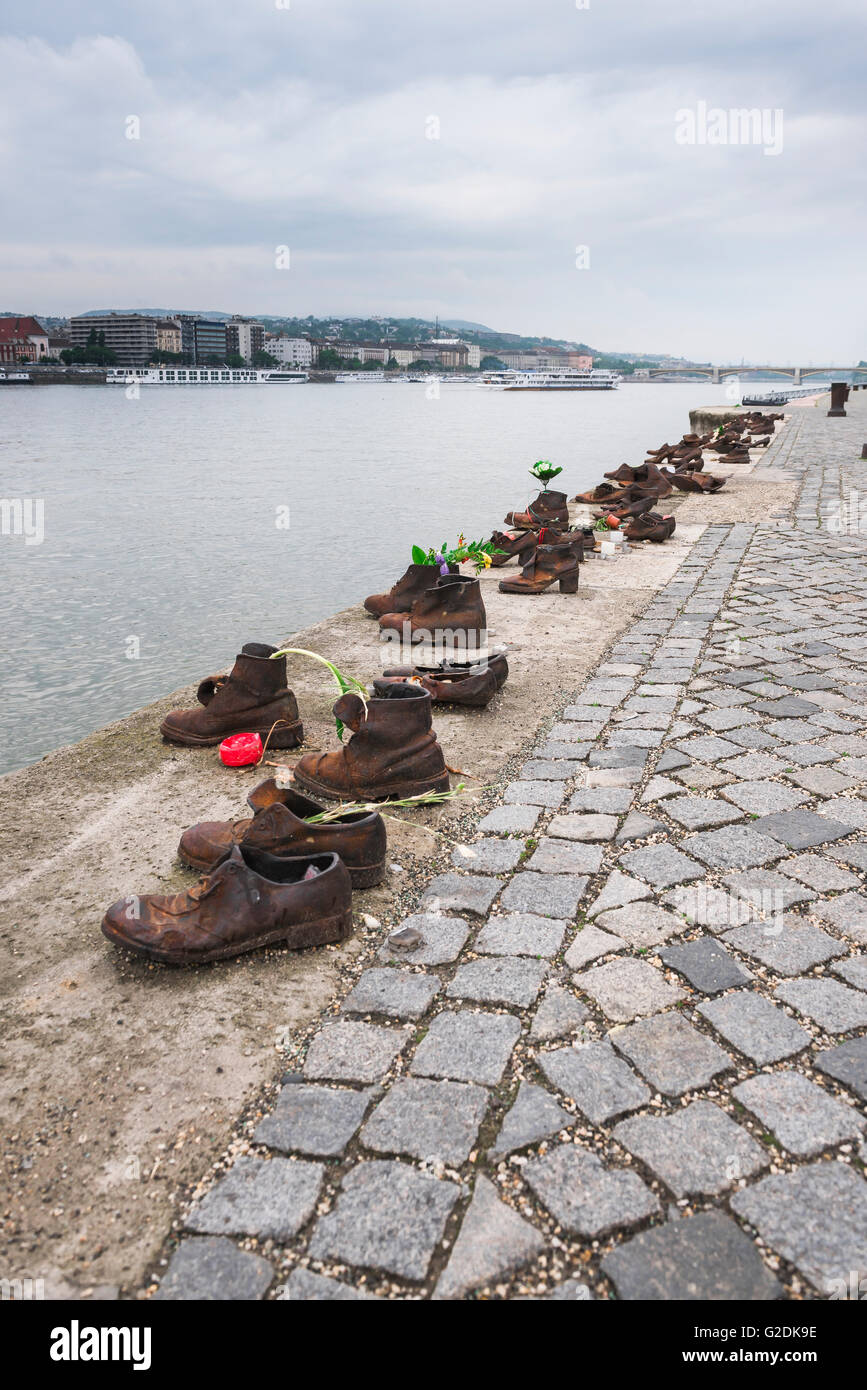 Budapest Holocaust Memorial alongside the River Danube in the centre of Budapest, Hungary, marking the site of the murder of Jews in WW II. Stock Photo