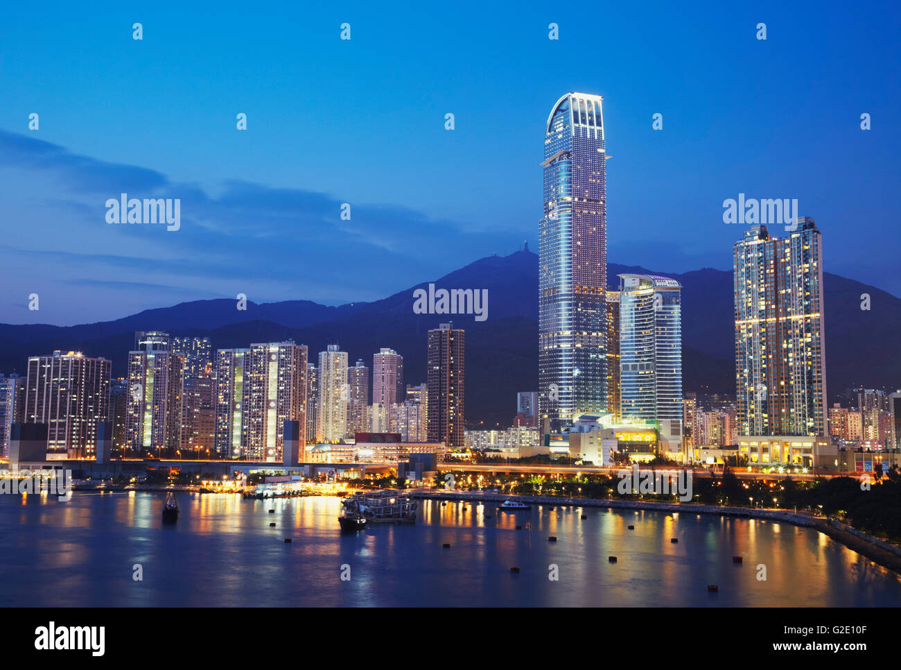 View of Nina Towers, Tseun Wan, New Territories, Hong Kong, China Stock ...