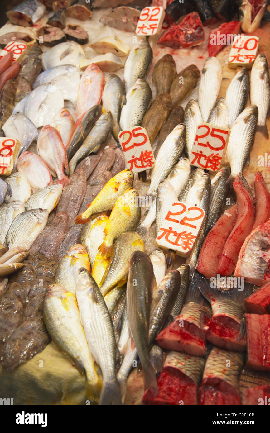 Seafood stall at wet market, Wan Chai, Hong Kong, China Stock Photo