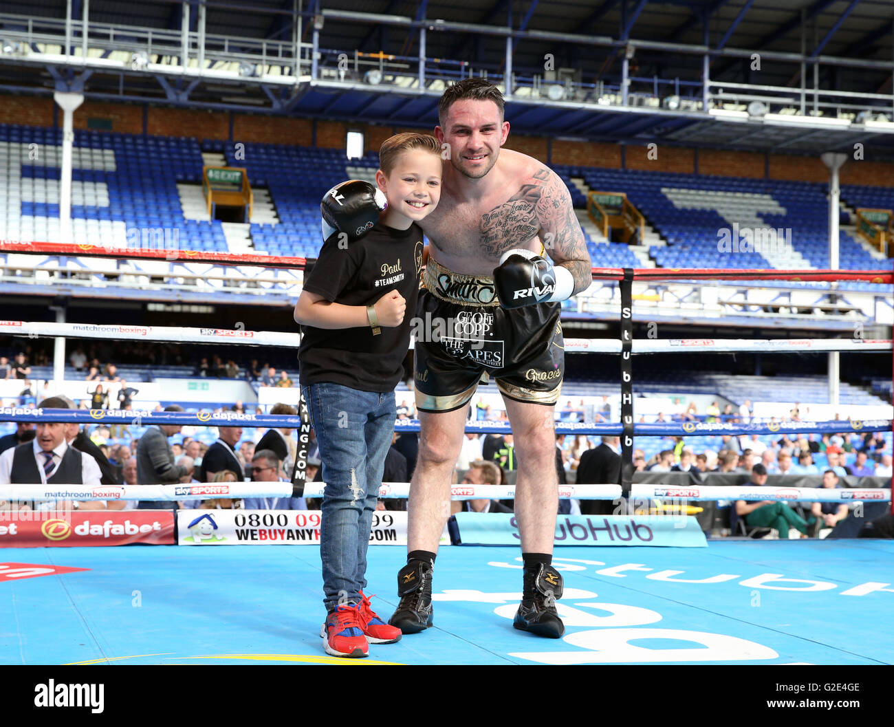Paul Smith Jr celebrates beating Bartlomiej Grafkaat in the  Super-Middleweight contest at Goodison Park, Liverpool Stock Photo - Alamy
