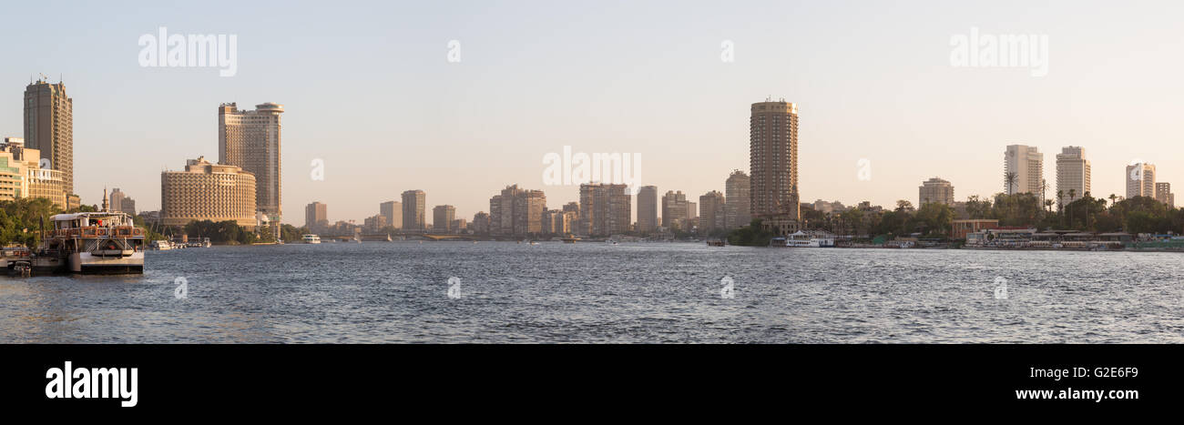 Downtown cairo nile river egypt hi-res stock photography and images - Alamy