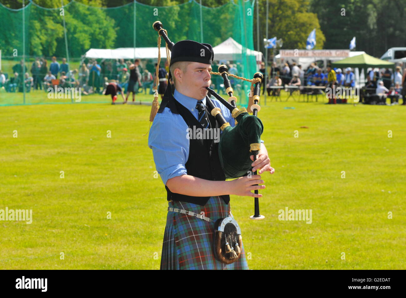 Blair Atholl, Perthshire, Scotland, UK. 29th May, 2016. A piper