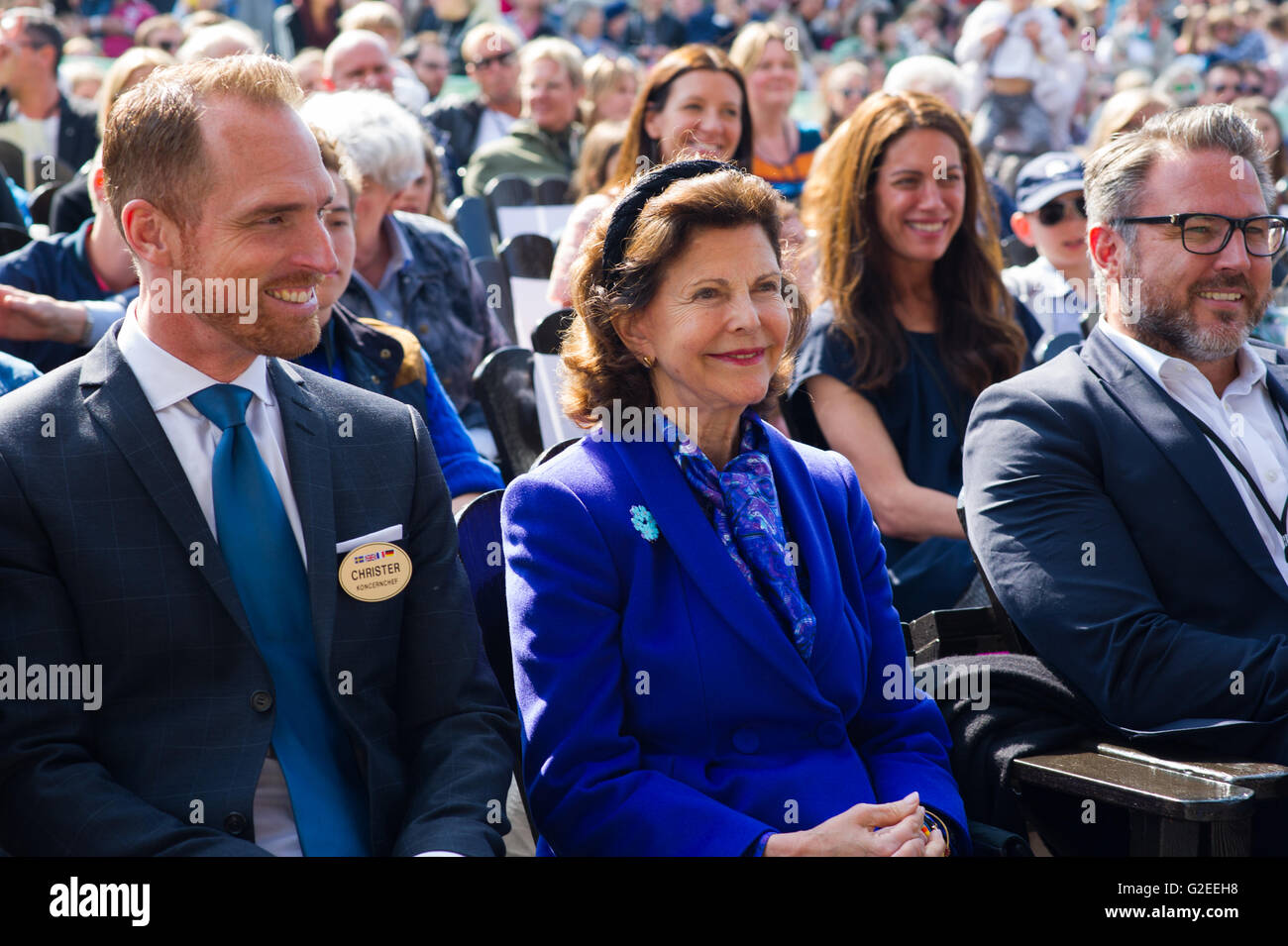 Stockholm, Sweden, 29th May, 2016. Childhood Day at the amusement park Gröna Lund. This is the thirteenth year in a row that this special day is arranged at Gröna Lund. The aim is to raise money for the World Childhood Foundation's work to help vulnerable children.  World Childhood Foundation - Founded by H.M Queen Silvia of Sweden. H.M Queen Silvia of Sweden attends. Credit:  Barbro Bergfeldt/Alamy Live News Stock Photo