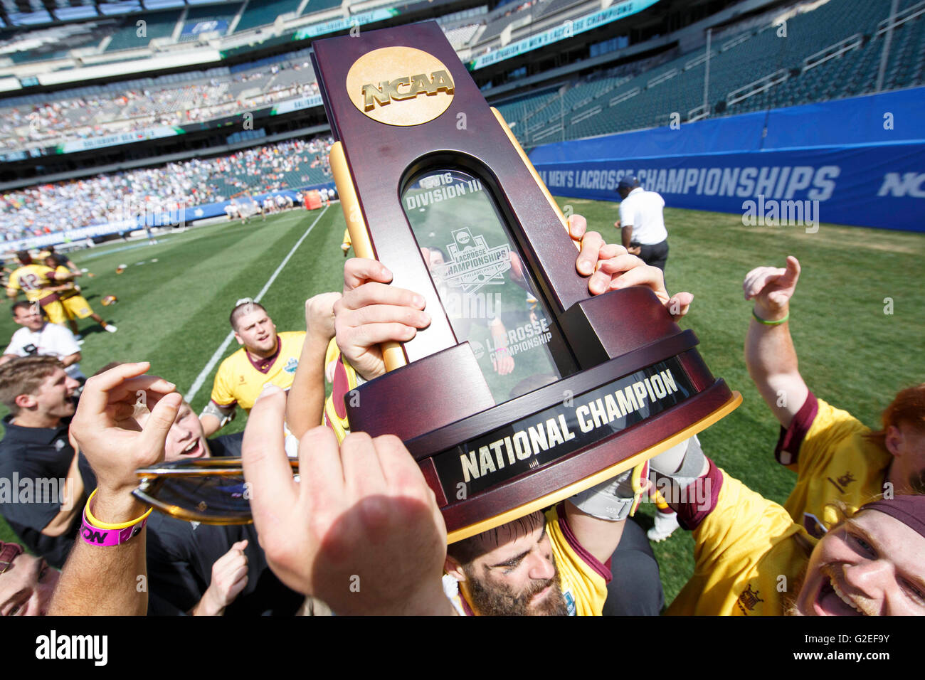 May 29, 2016: Salisbury Sea Gulls hold up the trophy following the NCAA Division III championship lacrosse match between the Salisbury Sea Gulls and the Tufts Jumbos at Lincoln Financial Field in Philadelphia, Pennsylvania. The Salisbury Sea Gulls won 14-13 to become the NCAA Division III National Champions. Christopher Szagola/CSM Stock Photo