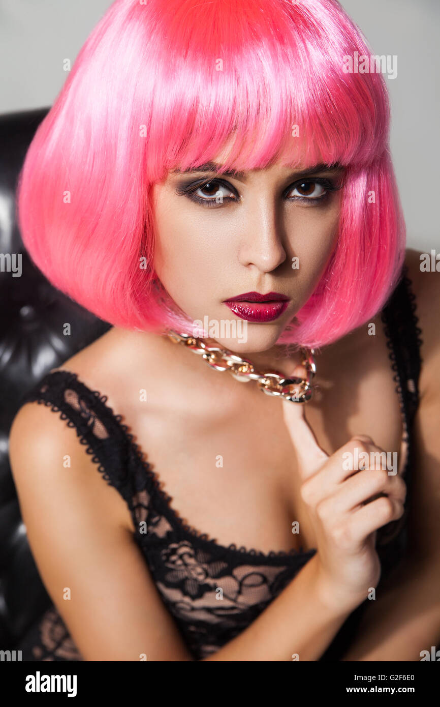 Super Model Wig Hot Pink main image 0