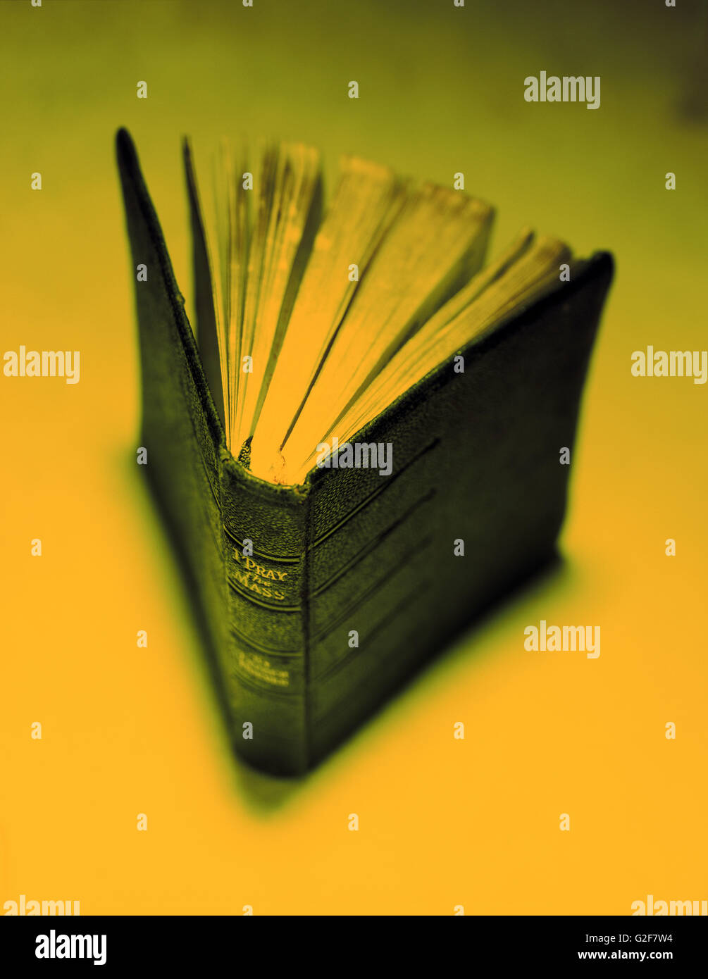 Prayer book cover hi-res stock photography and images - Alamy