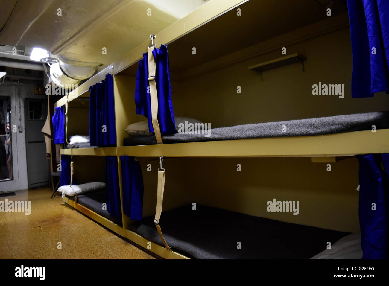 Navy ship bunk beds hires stock photography and images Alamy