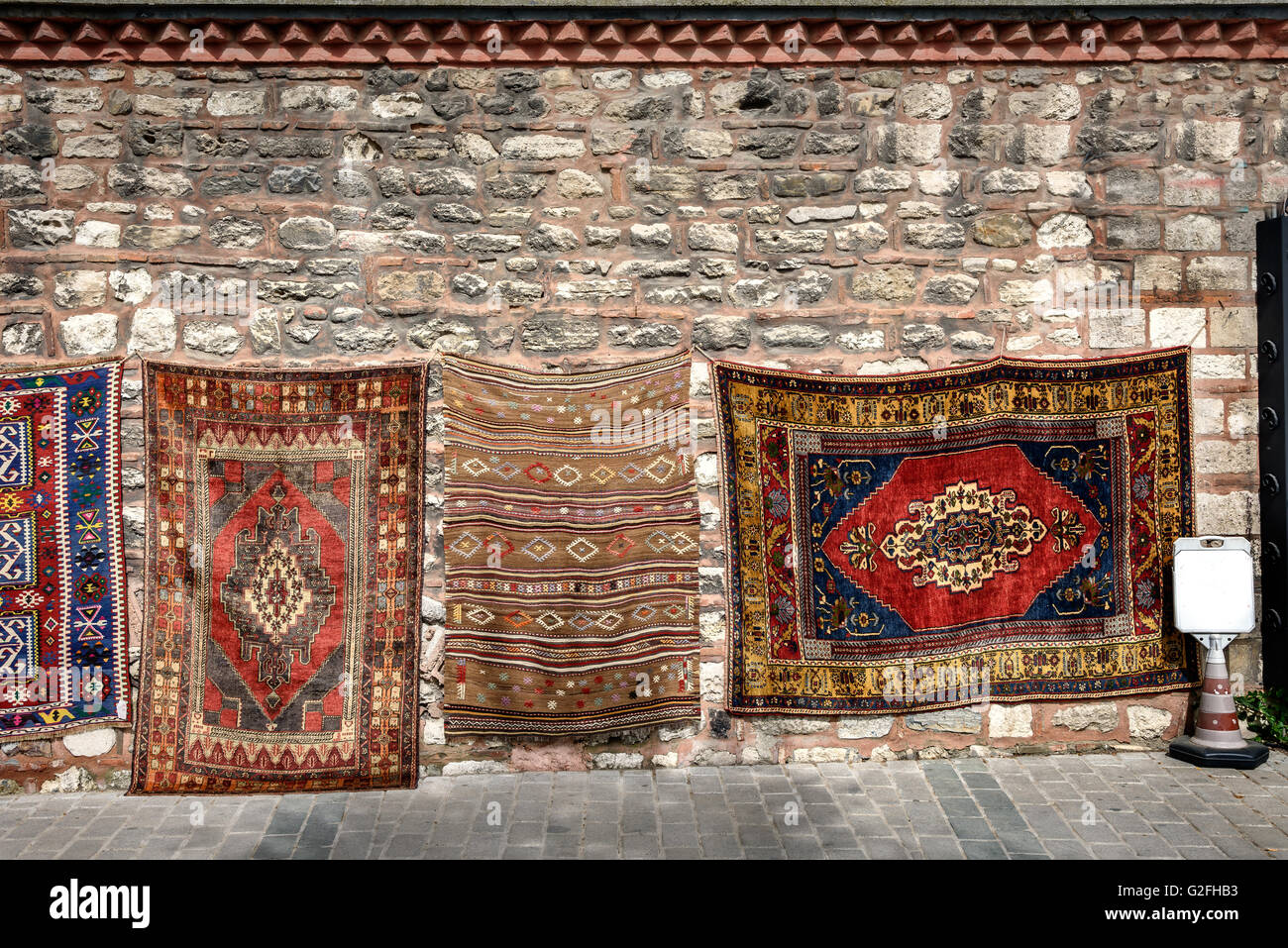 Vintage woven carpets display hires stock photography and images Alamy