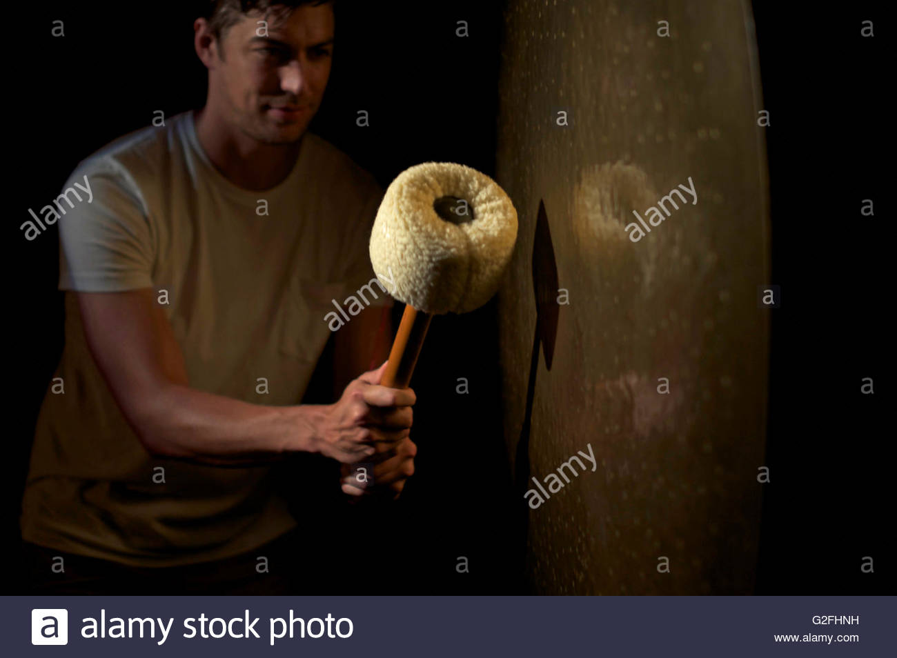 Gong Instrument Stock Photos & Gong Instrument Stock Images Alamy
