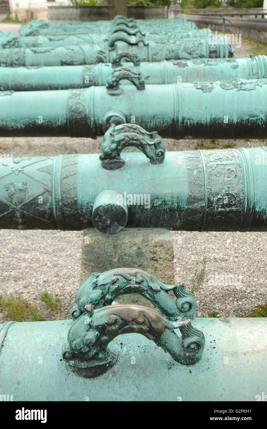 Handles for barrels hires stock photography and images Alamy