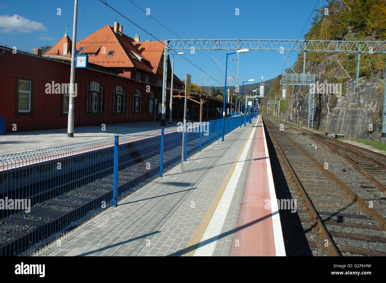 Szklarska Poreba, Poland - October 4, 2014: Platform and railway tracks on railway station in Szklarska Poreba in Karkonosze mou Stock Photo