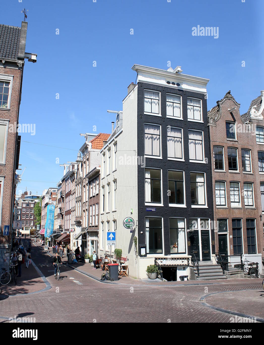 Shops at Berenstraat (Bear Street) corner with Keizersgracht. Negen Straatjes/ Nine Streets Neigbourhood, Amsterdam, Netherlands Stock Photo