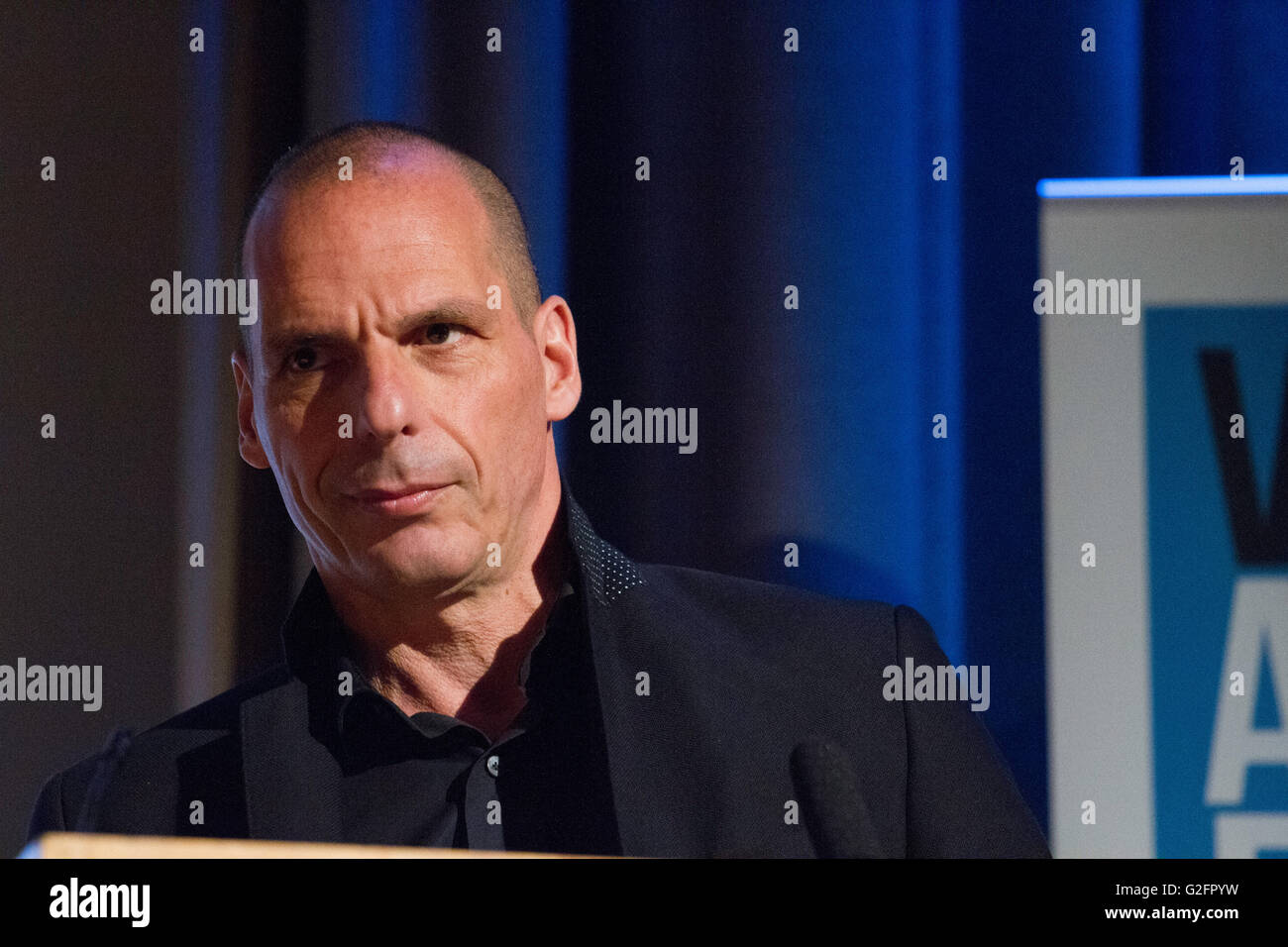 London, England. 28th May 2016. Former Greek finance minister Yanis Varoufakis talks at the pro-Europe rally making the case for Stock Photo