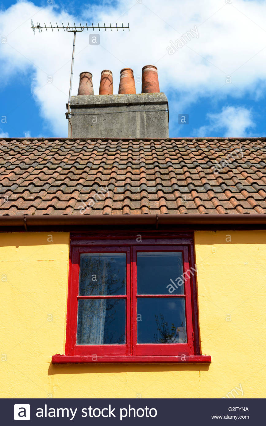 Red Painted Cottage House High Resolution Stock Photography and Images