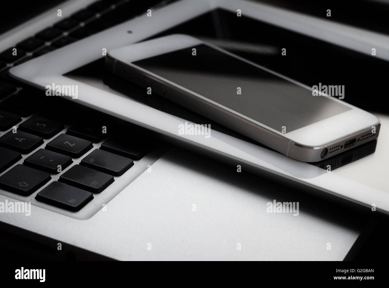 set of modern computer devices Stock Photo - Alamy