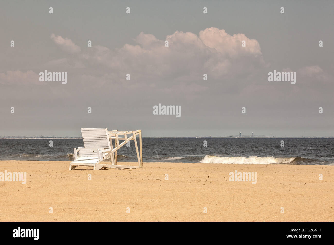 Empty lifeguard chair on beach Stock Photo - Alamy