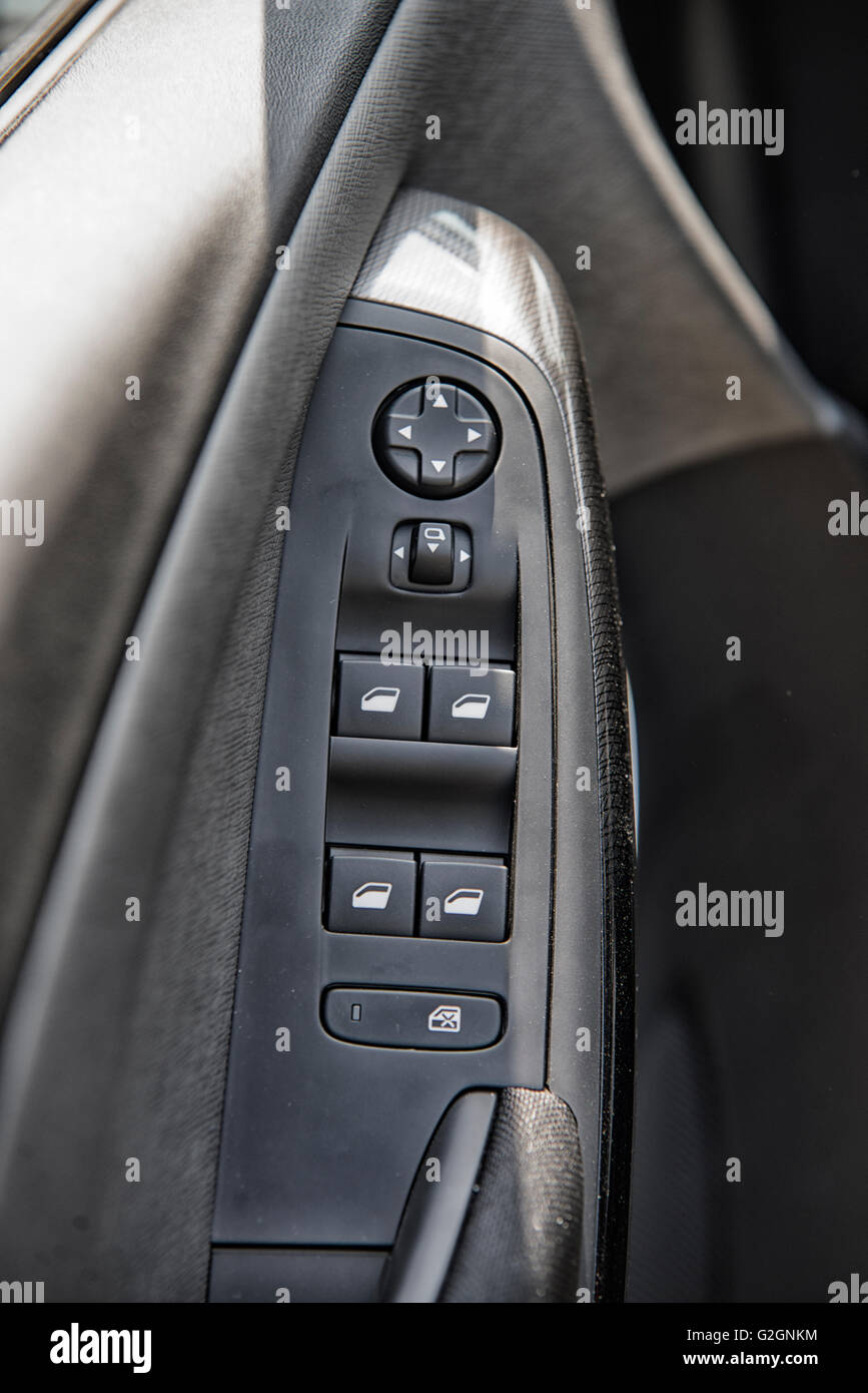 Controlling gear hi-res stock photography and images - Alamy